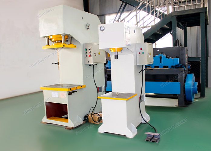 C Frame Hydraulic Press 3