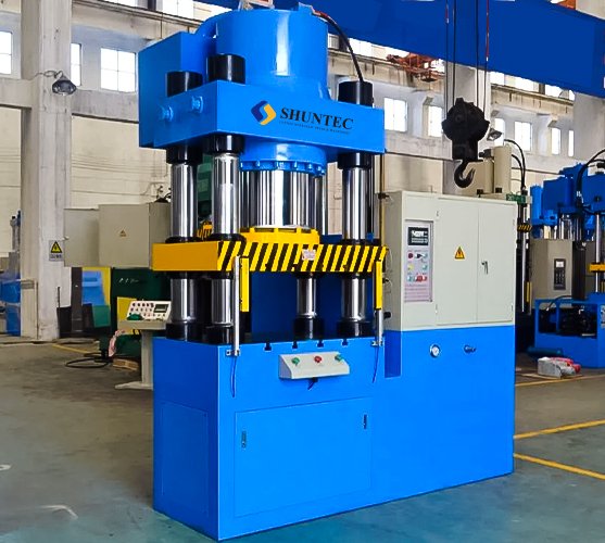 Precautions for The Operation of Four-Column Hydraulic Press